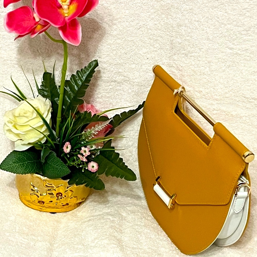 NWT Matmazel design beautiful orange hand bag . - Picture 2 of 13